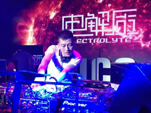 DJ Ben Cheung