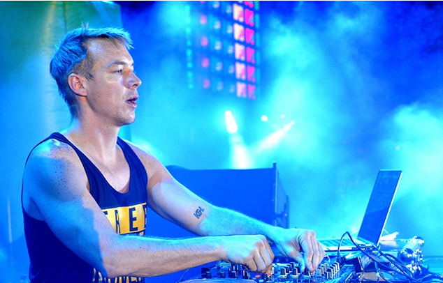 DIPLO