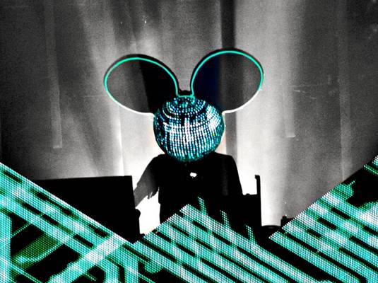 Deadmau5 多边立方体舞台 Cube 2.1 设置完成