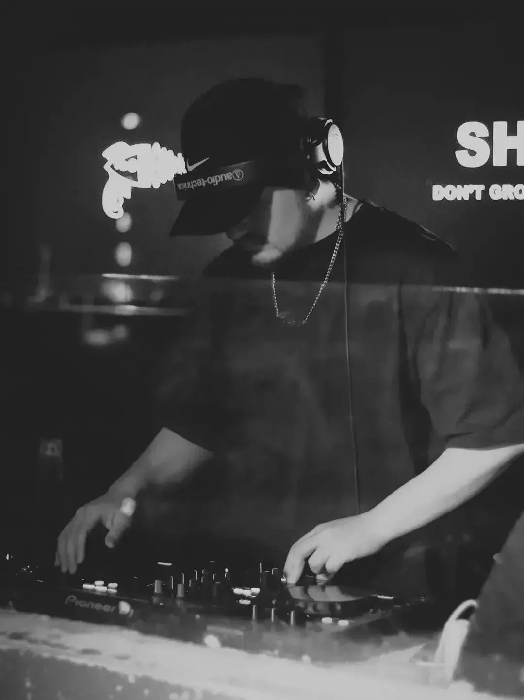 今晚 | Hip-hop Don't Stop 音乐不停，派对不停 — DJ Cony/Vtune/Ango上钟~-杭州SHOOT酒吧