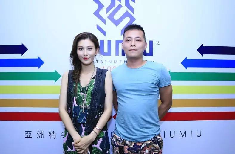 李彩桦昨夜潮州MiuMiu影迷见面会现场分享-潮州MIUMIU酒吧/缪缪酒吧