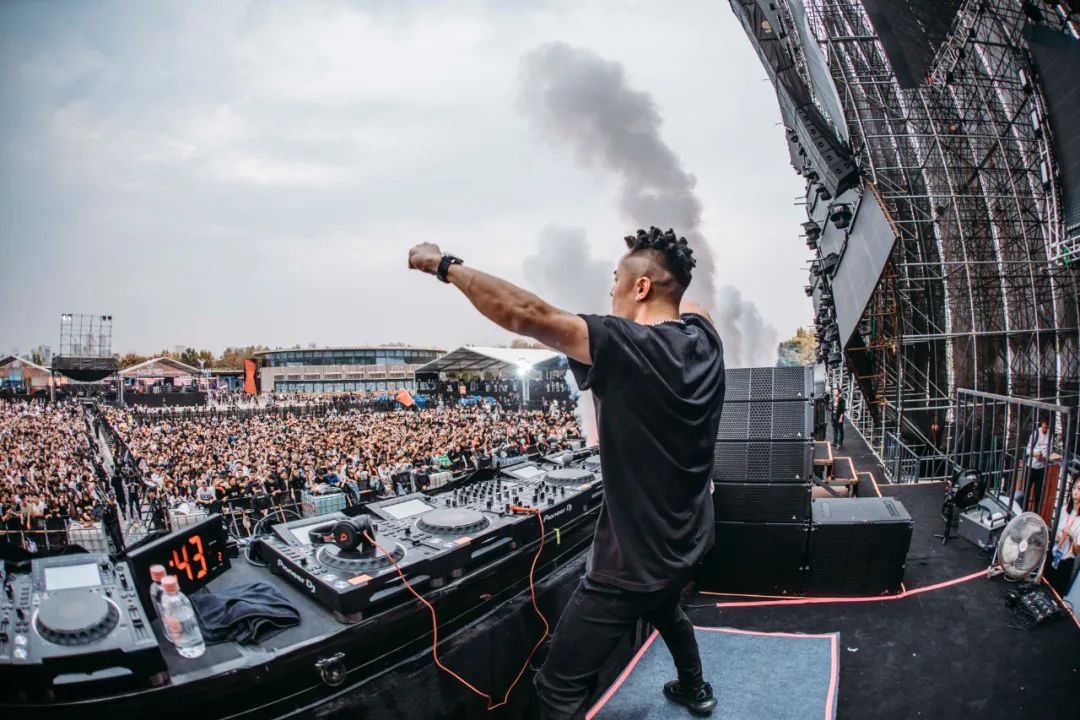 首位登上Defqon.1舞台之中国新星 - DJ ATTACK 9月25日空降潮州MiuMiu3.0-潮州MIUMIU酒吧/缪缪酒吧