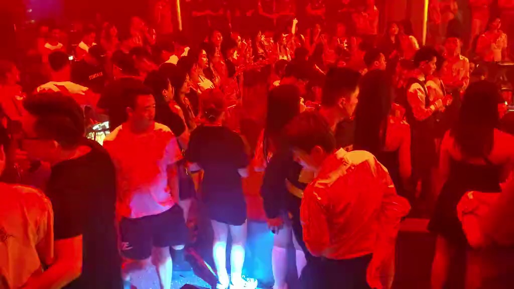 酒吧劲爆现场-深圳热舞酒吧/RAVE CLUB(公明店)