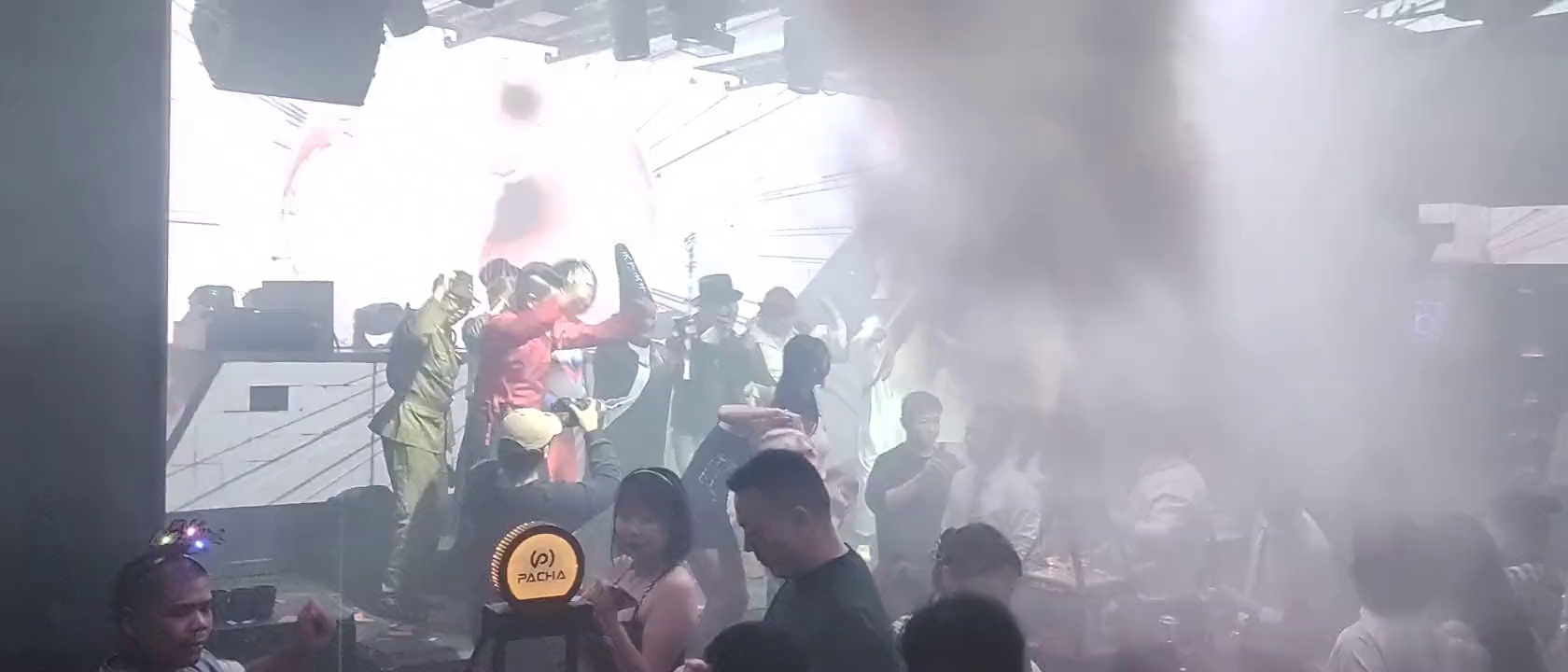 酒吧劲爆现场-石岩派莎酒吧/PACHA CLUB