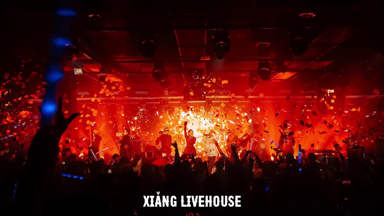 酒吧劲爆现场-贵阳響LIVEHOUSE